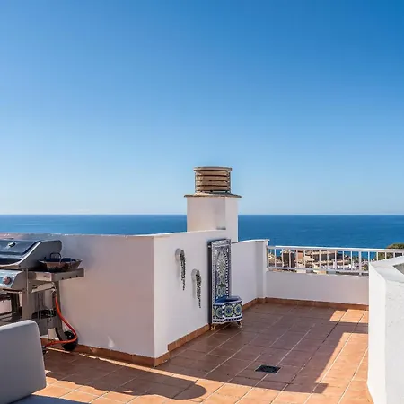Penthouse With Large Terrace & Sea Views, Near The Apartment La Herradura (Granada)