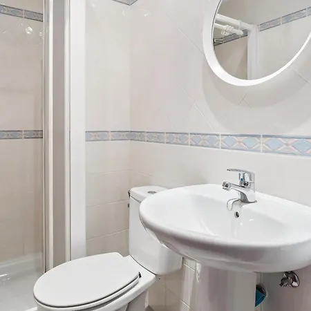 Penthouse With Large Terrace & Sea Views, Near The Apartment La Herradura (Granada)