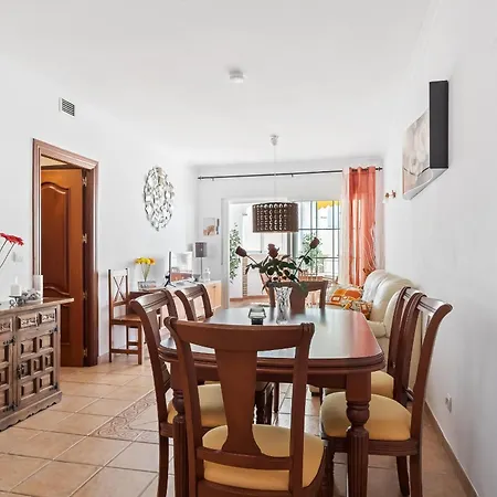 Penthouse With Large Terrace & Sea Views, Near The *