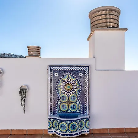 דירה Penthouse With Large Terrace & Sea Views, Near The *