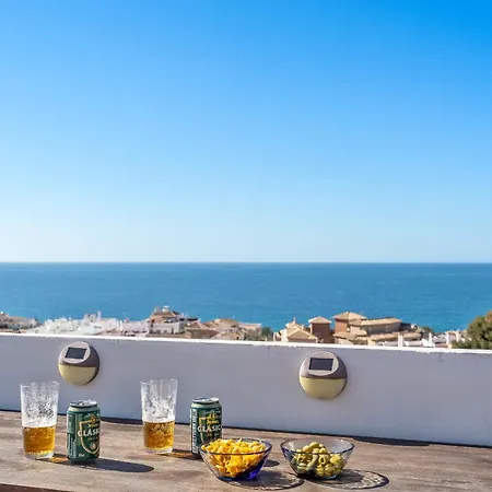 דירה Penthouse With Large Terrace & Sea Views, Near The לה הרדורה