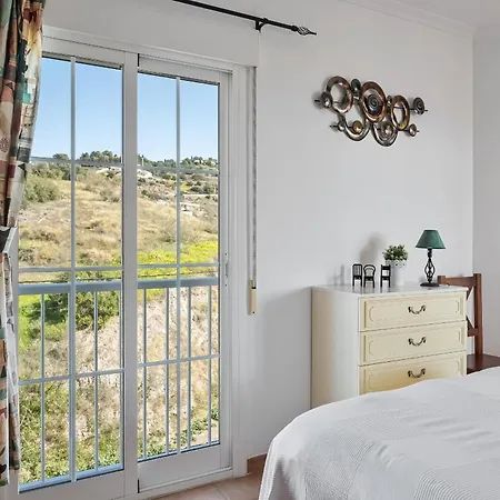 דירה Penthouse With Large Terrace & Sea Views, Near The