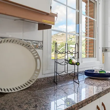 דירה Penthouse With Large Terrace & Sea Views, Near The לה הרדורה